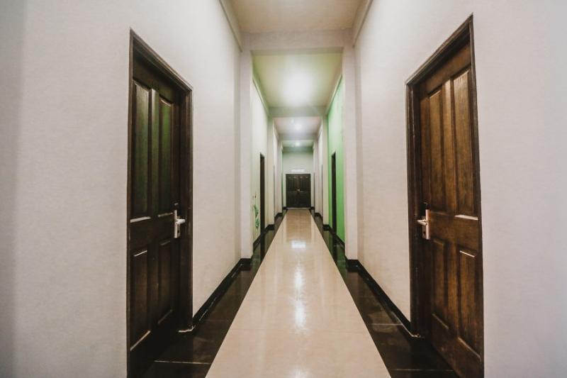 بنسيون Reddoorz Plus Near Mall Slipi Jaya