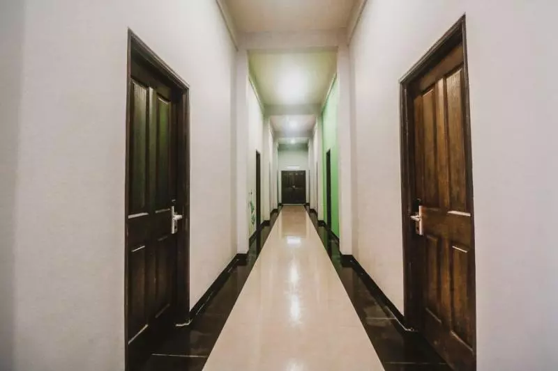 ペンション Reddoorz Plus Near Mall Slipi Jaya