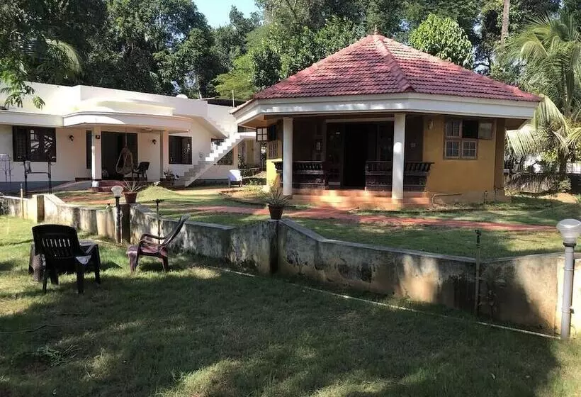 リゾートホテル Ayuryogashram Heritage