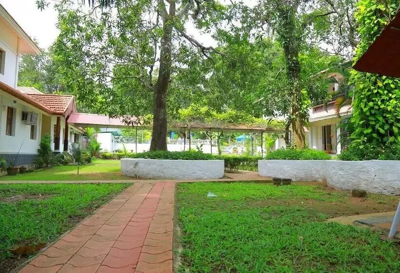 リゾートホテル Ayuryogashram Heritage