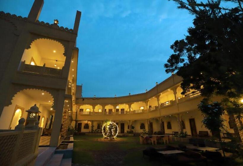 Riviera Madaar Resort