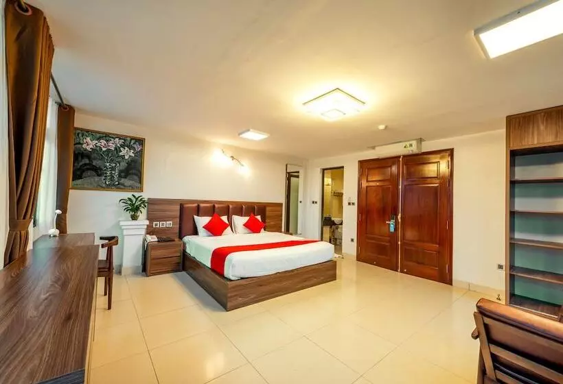 Westlake Tay Ho Hotel 696 Lạc Long Quân