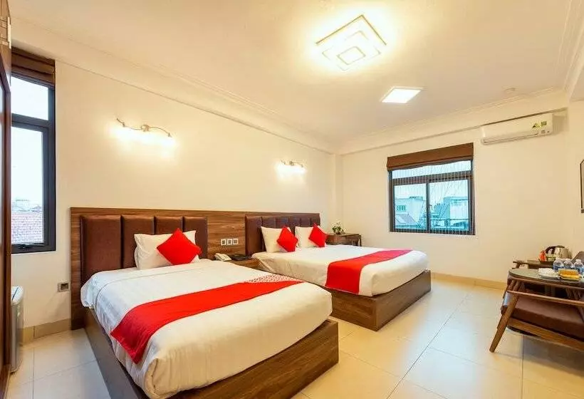 Westlake Tay Ho Hotel 696 Lạc Long Quân