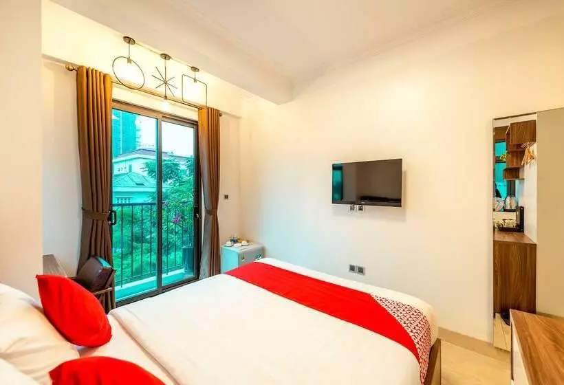 Westlake Tay Ho Hotel 696 Lạc Long Quân