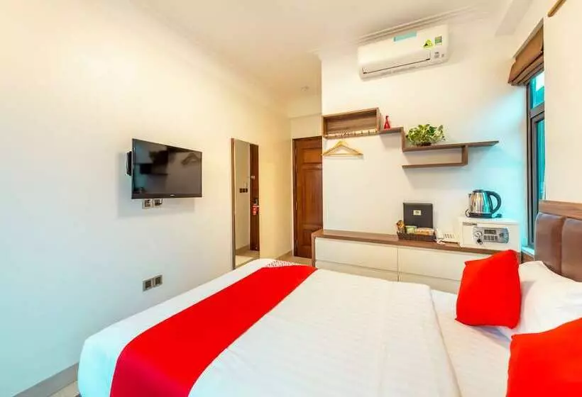 Westlake Tay Ho Hotel 696 Lạc Long Quân