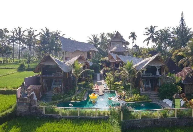 ホテル Susi Spa Villa