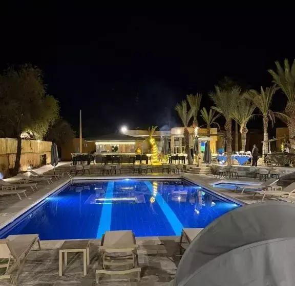 هتل Rs Hôtel Karam Resort