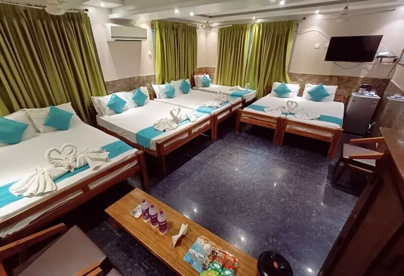 هتل Le Holiday Inn