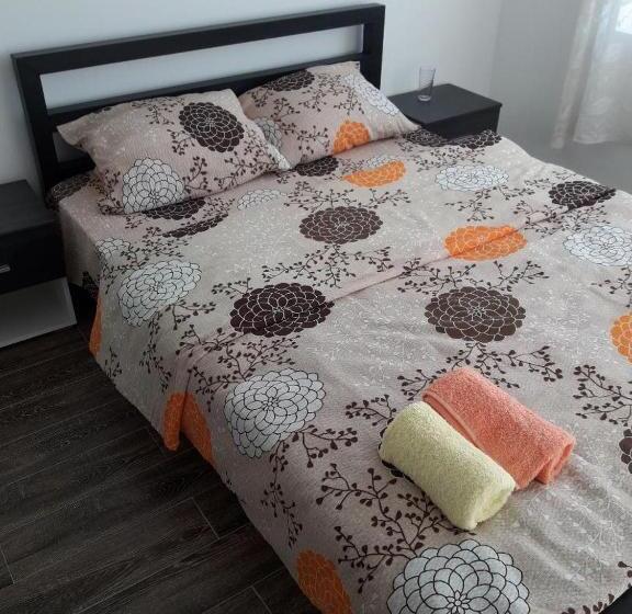 پانسیون Hedonist