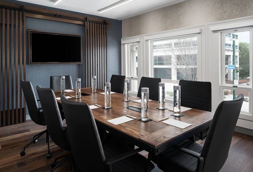 Glass Light Hotel & Gallery, Autograph Collection