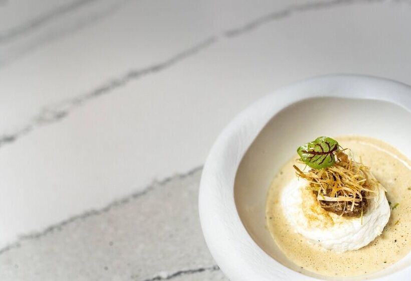 Glass Light Hotel & Gallery, Autograph Collection