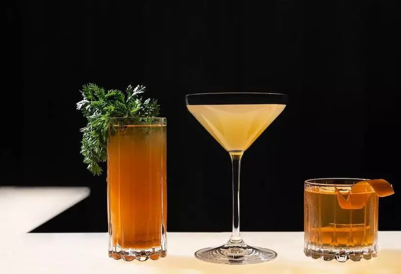 Glass Light Hotel & Gallery, Autograph Collection