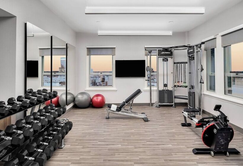 Glass Light Hotel & Gallery, Autograph Collection