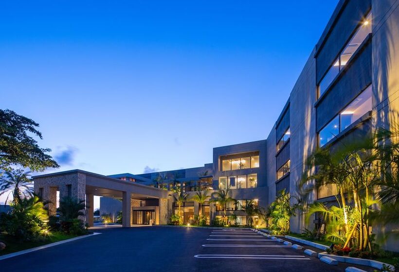 Glamday Style Okinawa Yomitan Hotel & Resort
