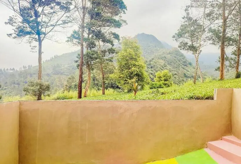 Hotelli Napoleon Hills Tambi Tea Gardens View Redpartner