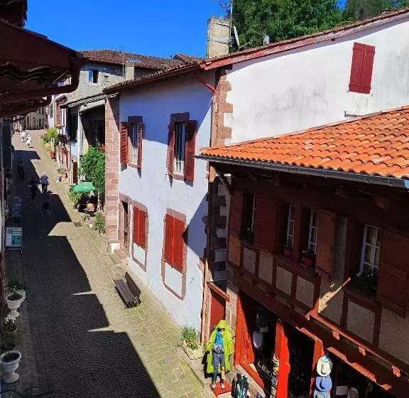 L Auberge Du Pèlerin   St Jean Pied De Port
