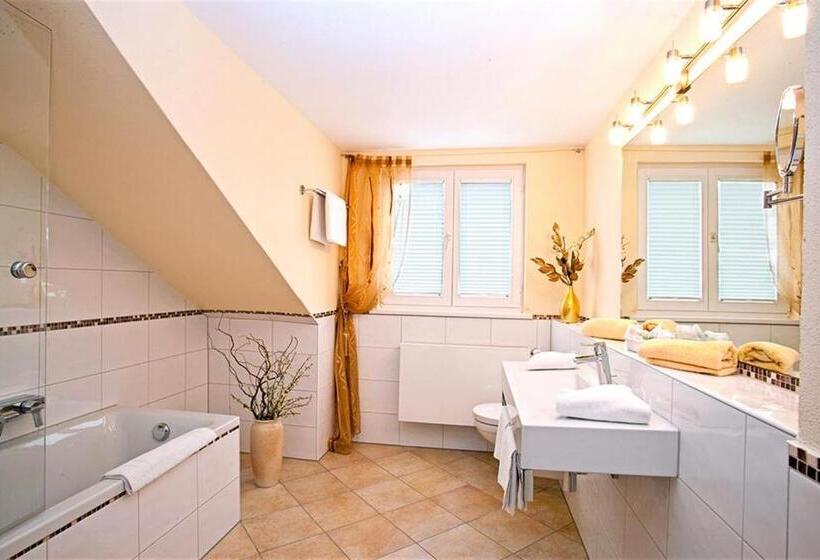 Hotel Am Rehberg Garni