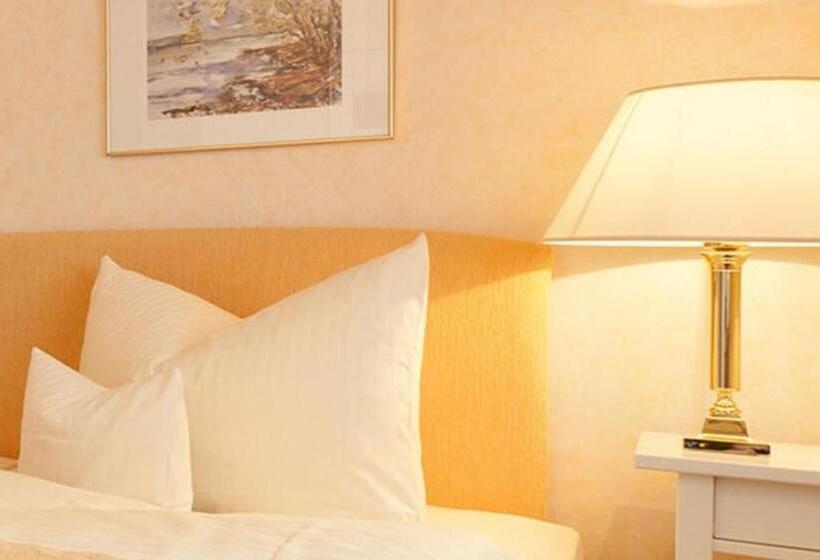 Hotel Am Rehberg Garni