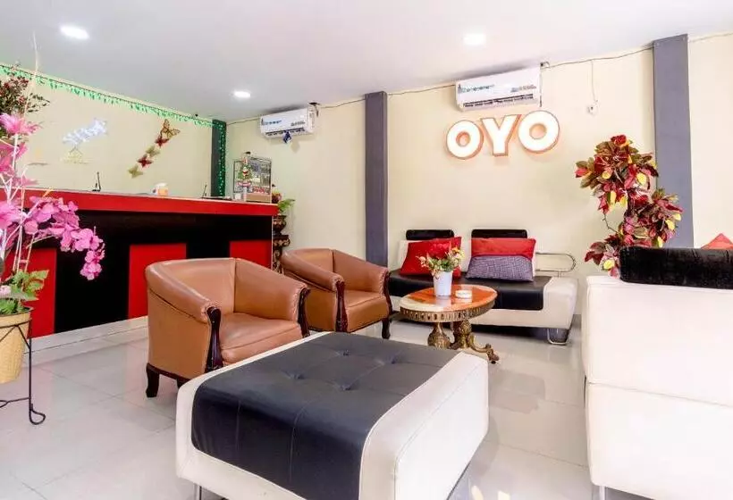 ホテル Oyo 283 Helvetia Residence