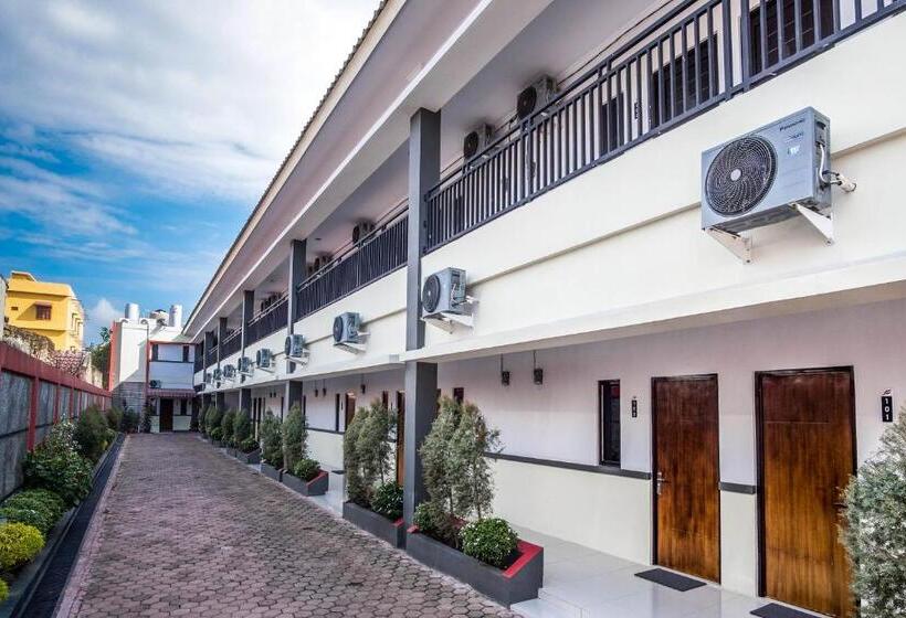 Szálloda Oyo 283 Helvetia Residence