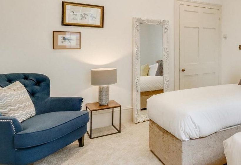 פנסיון St Alphege Fmp