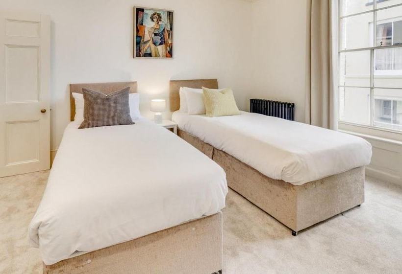 פנסיון St Alphege Fmp