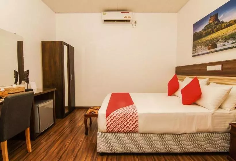 ホテル Clove Transit