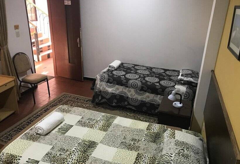 هاستل Cittadella Hostal