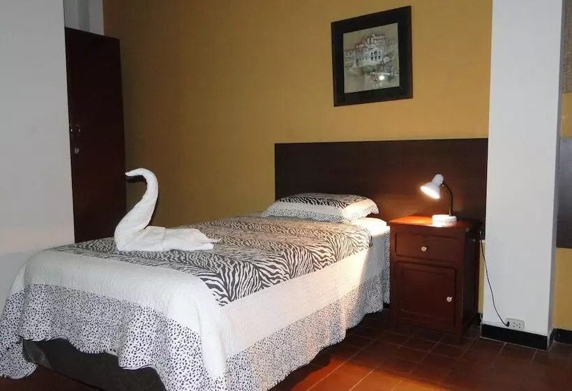 هاستل Cittadella Hostal