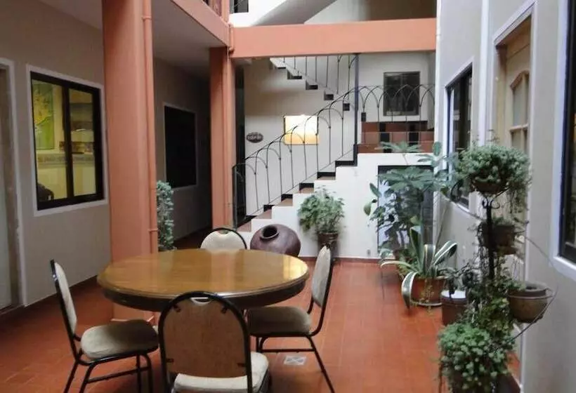 هاستل Cittadella Hostal