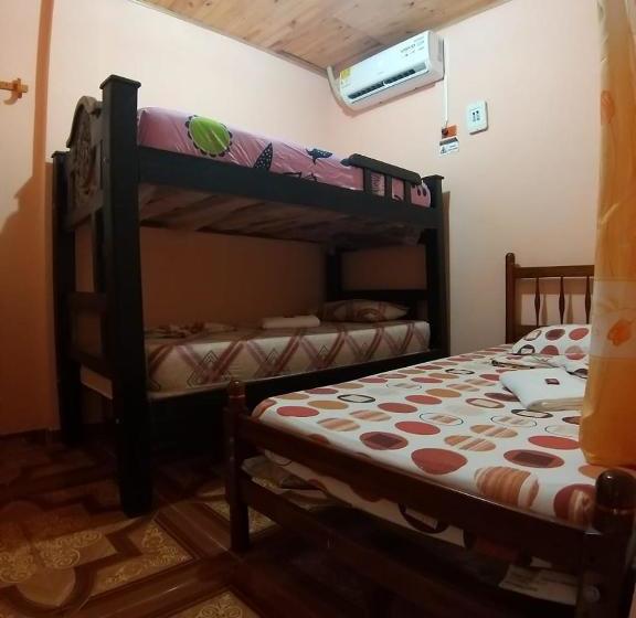 هاستل Hostal Happy Day