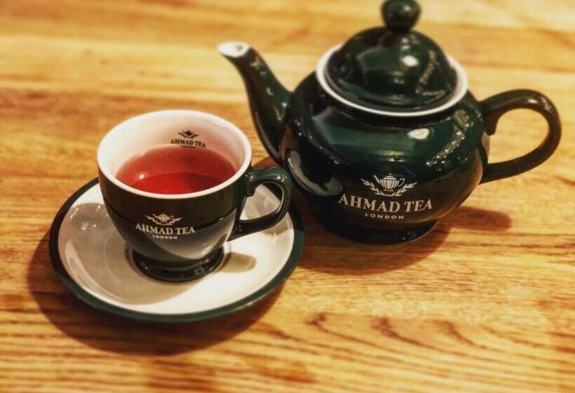 Avenue Hotel   Free Parking