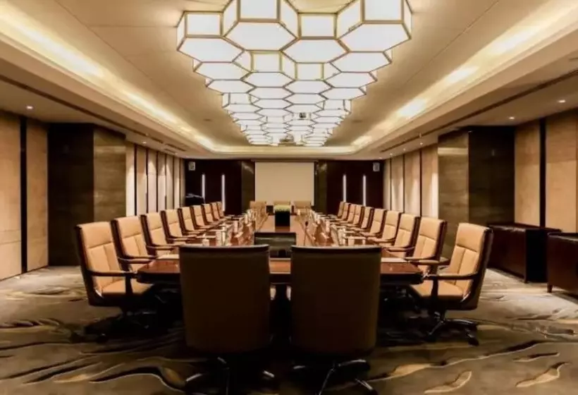 Li Cai Tian Qi Hotel Xianyang