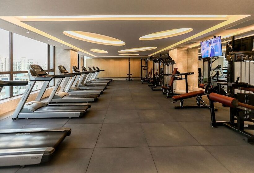 Li Cai Tian Qi Hotel Xianyang