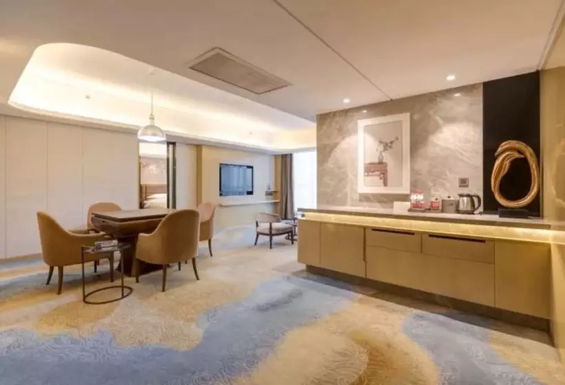 Li Cai Tian Qi Hotel Xianyang