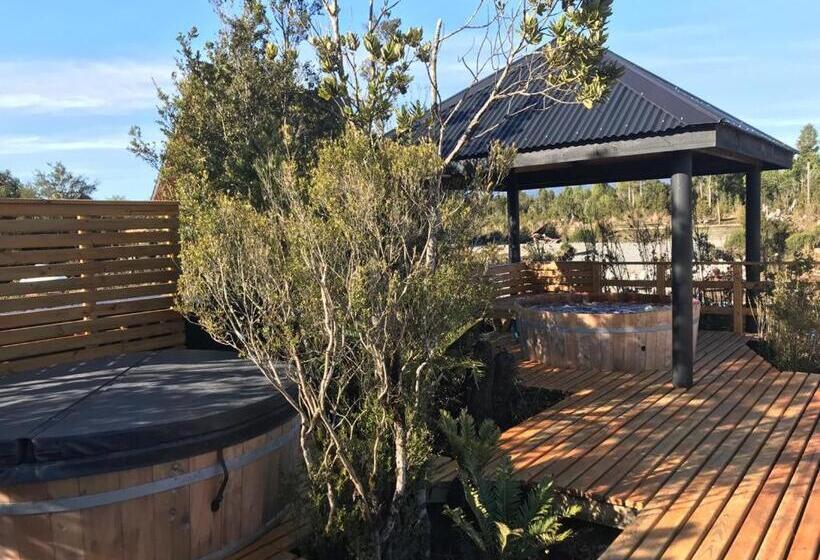 هتل Parque La Pajarera