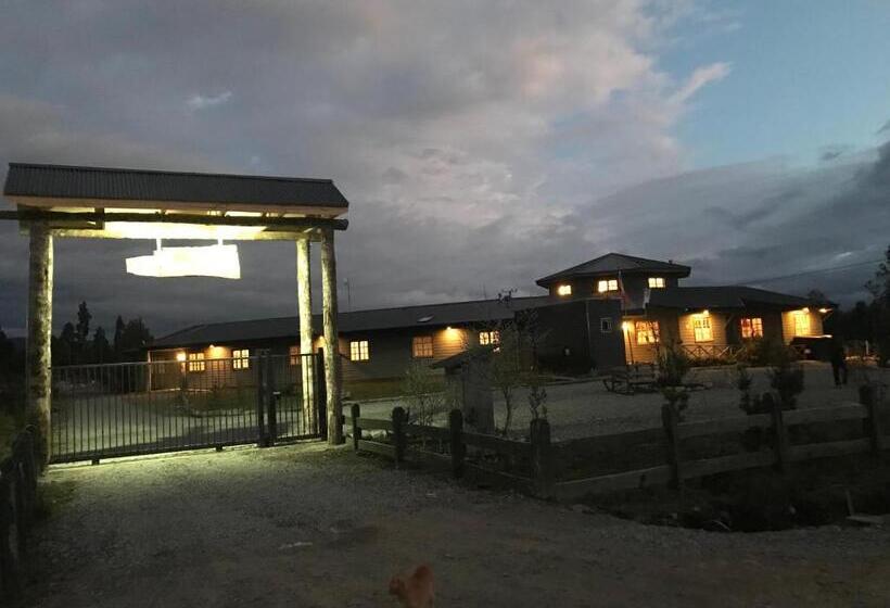 هتل Parque La Pajarera