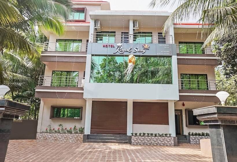 Oyo 24932 Hotel Royal Stay