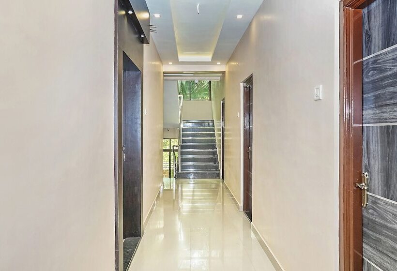 Oyo 24932 Hotel Royal Stay