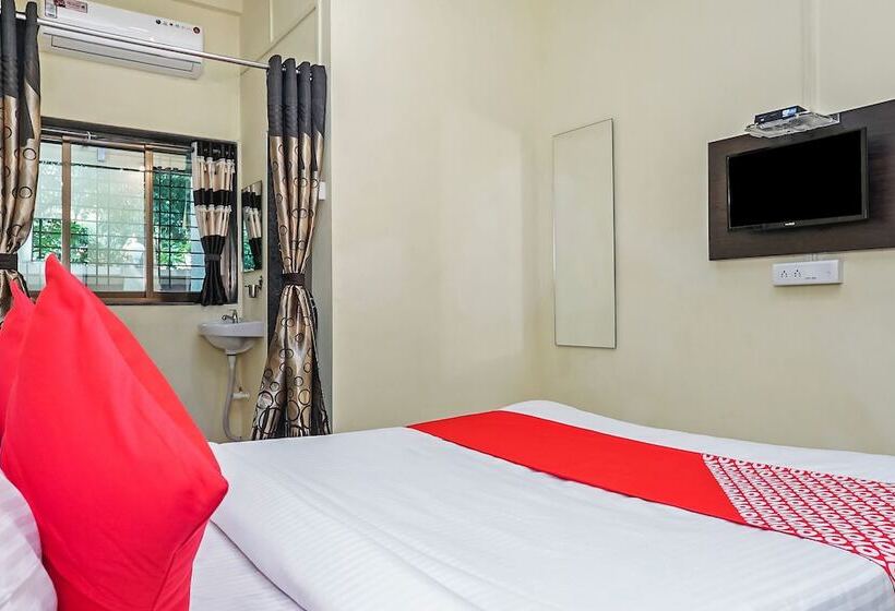 Oyo 24932 Hotel Royal Stay