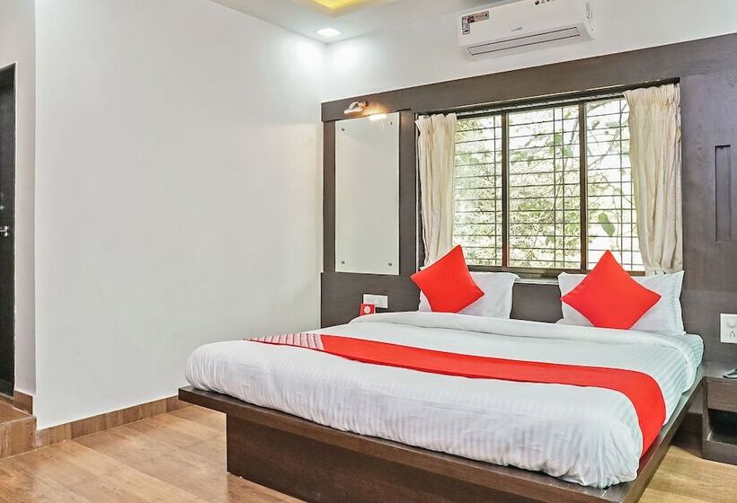 Oyo 24932 Hotel Royal Stay