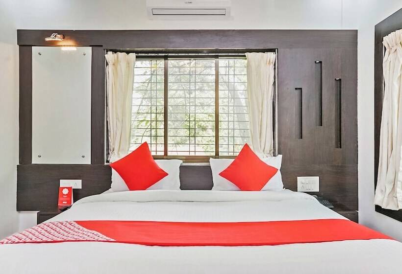 Oyo 24932 Hotel Royal Stay