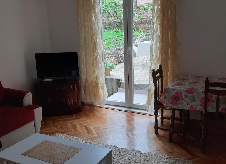 پانسیون Nijona 1