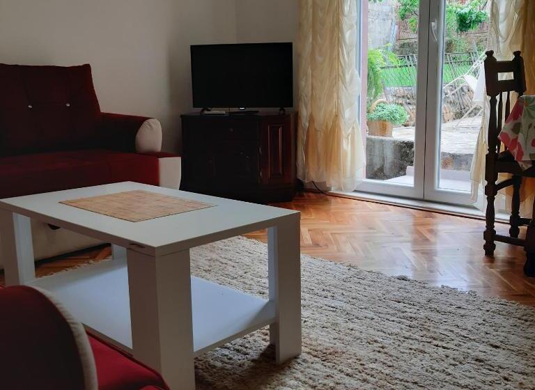 پانسیون Nijona 1