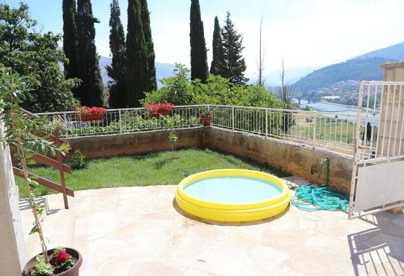 پانسیون Nijona 1