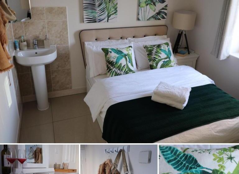 펜션 Riverside Rooms