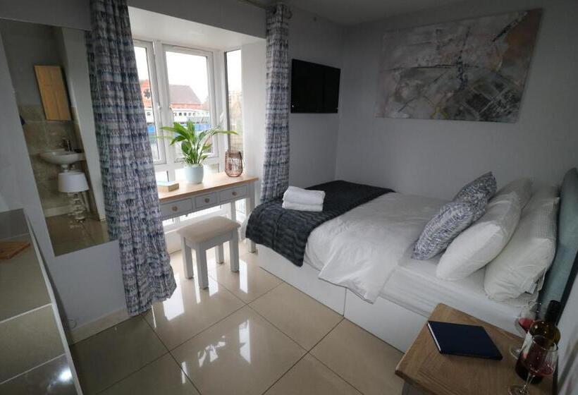 펜션 Riverside Rooms