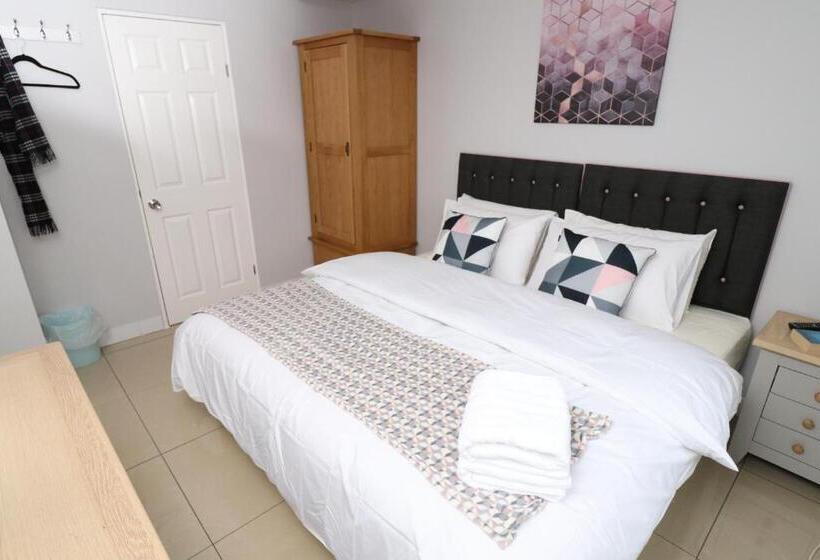 펜션 Riverside Rooms