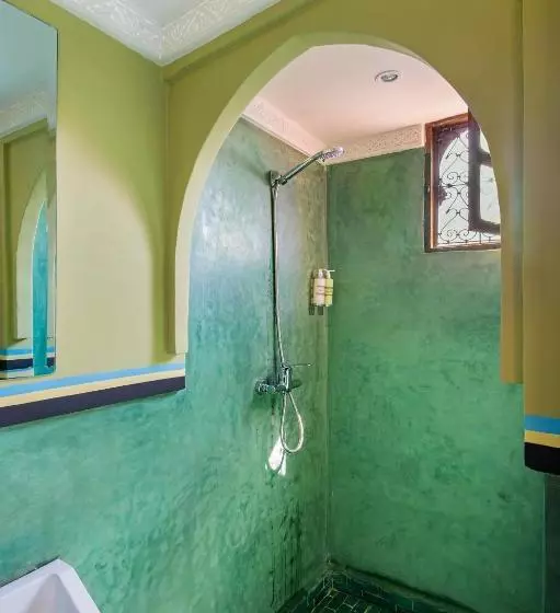 Riad Hel Lo