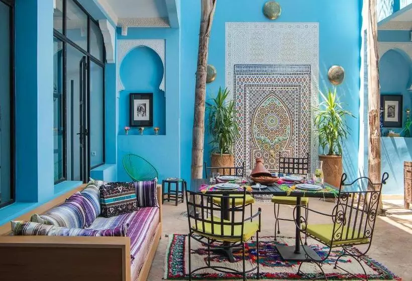 Riad Hel Lo